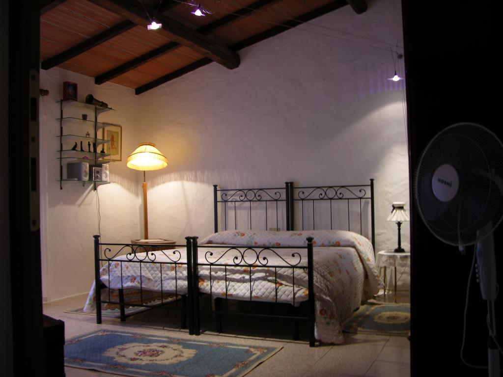 Apartamento Casa Terra Rossa Fauglia Habitación foto