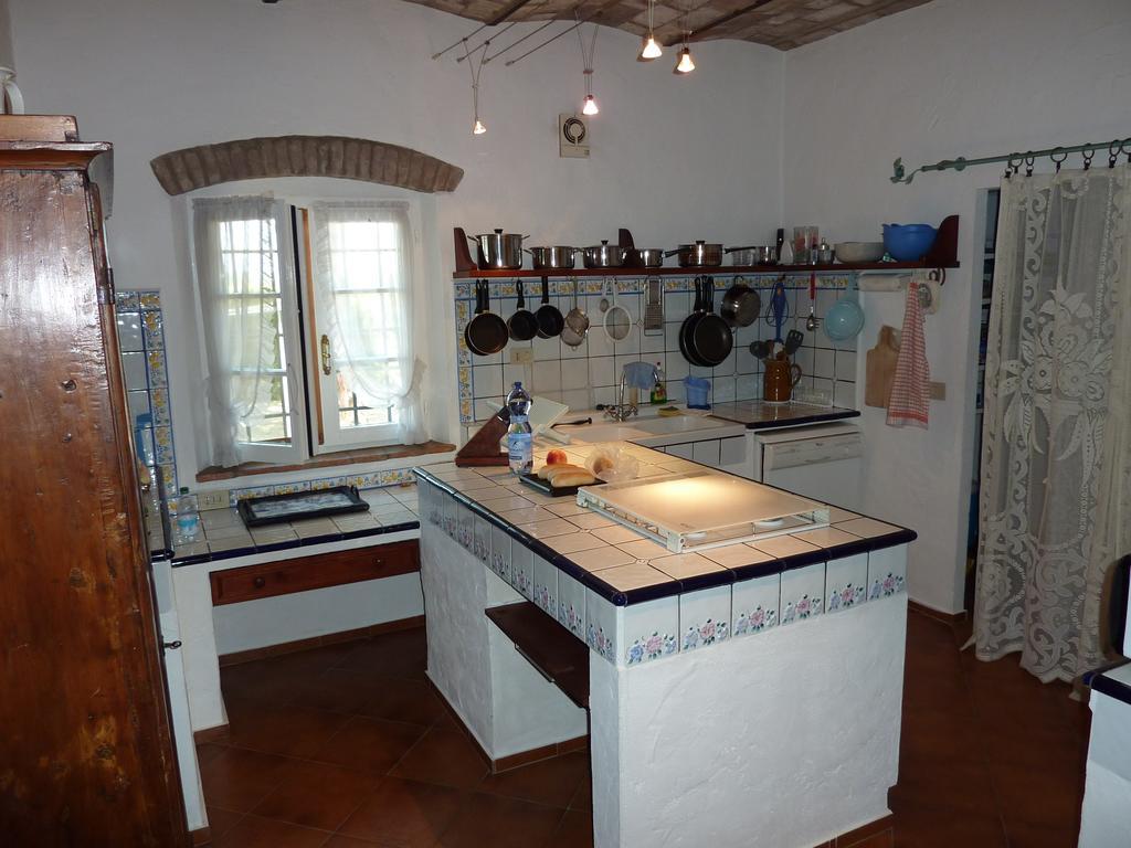 Apartamento Casa Terra Rossa Fauglia Habitación foto